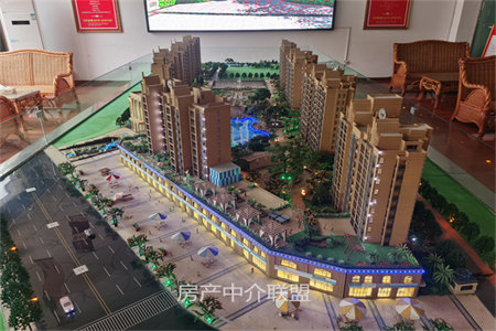 出售泰安虎啸山庄5室3厅1卫300平简单装修